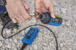 sand moisture sensor with HD2 portable device